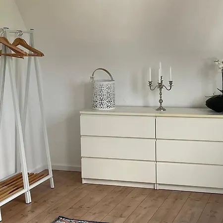 3,5-zimmer, Geraeumige Und Wunderschoene Ferienwohnung In شقة
