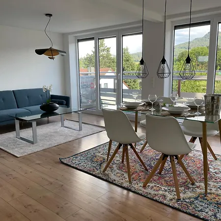 شقة 3,5-zimmer, Geraeumige Und Wunderschoene Ferienwohnung In